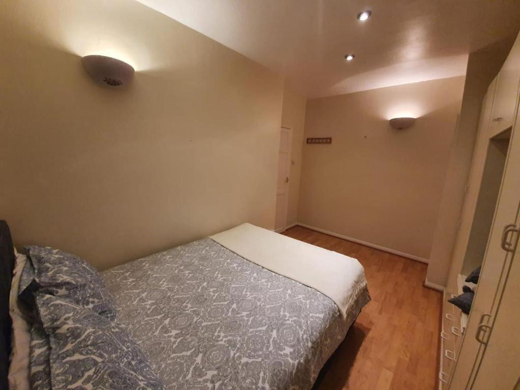 Sav Apartments Watford ワトフォード エクステリア 写真
