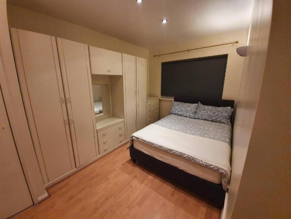 Sav Apartments Watford ワトフォード エクステリア 写真